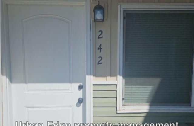 Photo of 1 bedroom 1 bath apartment (photos similar)