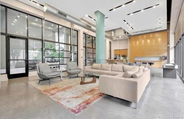 133 The Promenade North