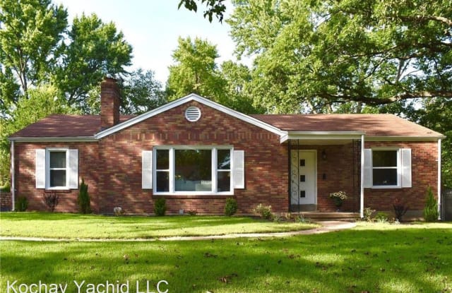 8417 Stanford Ave - 8417 Stanford Avenue, University City, MO 63132