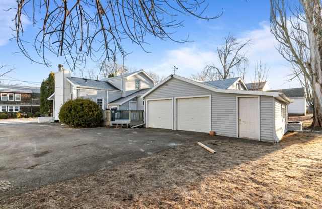 429 East Doty Avenue