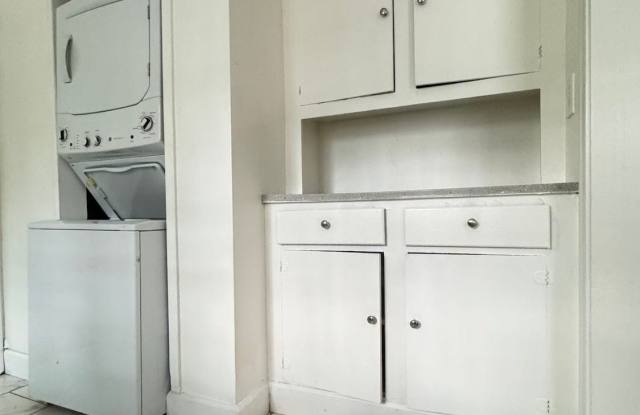 72 Delmont Drive NE #E1