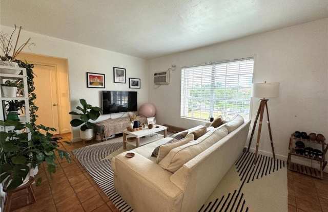 Photo of 617 SW 11th St