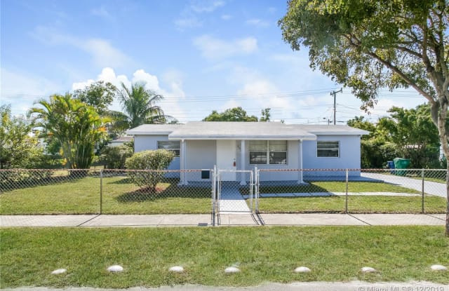 1320 NW 200th St - 1320 Northwest 200th Street, Miami Gardens, FL 33169