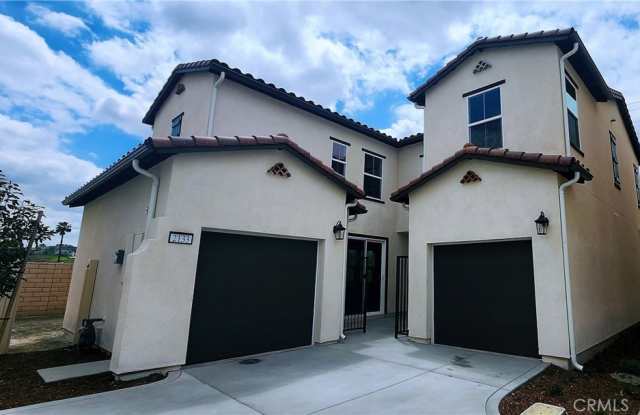 2133 Rio Grande