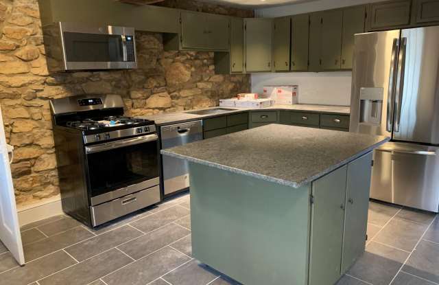 Photo of 2389 FOREST GROVE Road