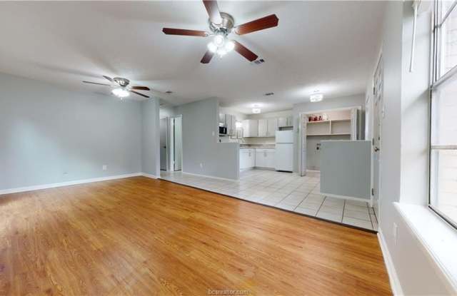 3330 Bluestem Circle