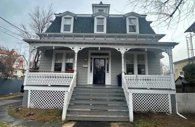 Photo of 41 N Fulton Avenue