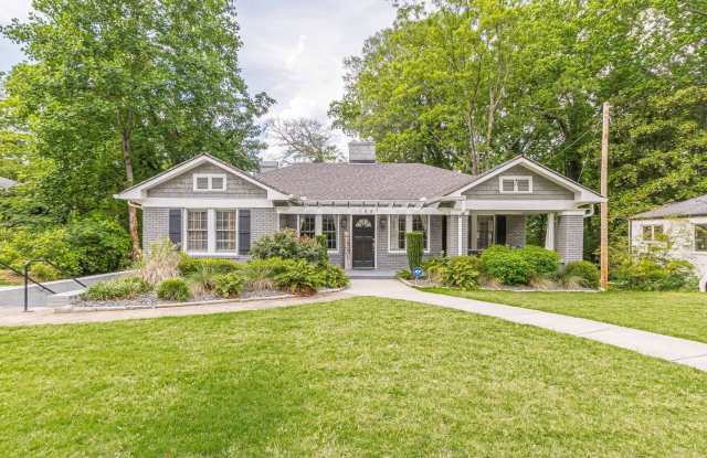 6 Bedroom Single Family Home in College Park