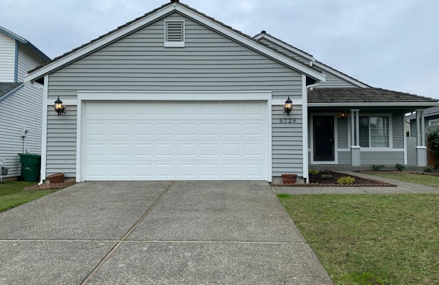 5729 65th St NE - 5729 65th Street Northeast, Marysville, WA 98270