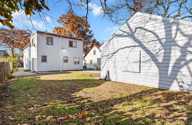 1236 Underwood Ave Se