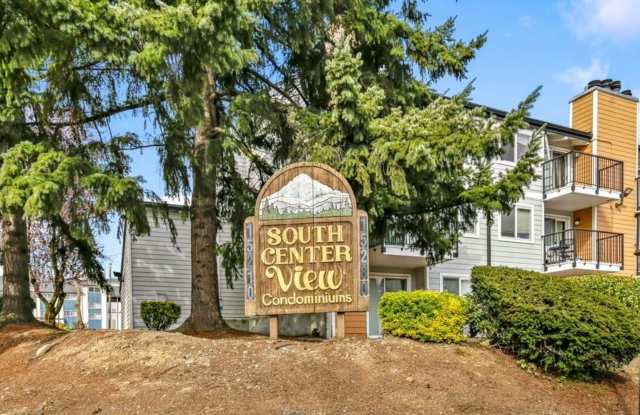 Tukwila Condo - 15210 Macadam Road South, Tukwila, WA 98188