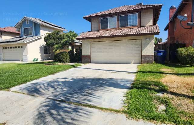 3 bedroom/ 2.5 bathroom