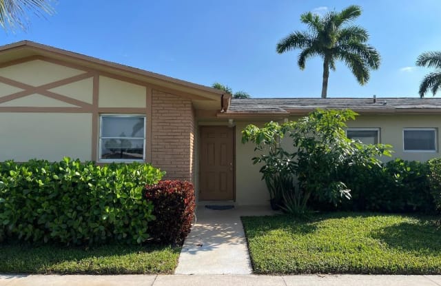 2822 W Crosley Drive - 2822 Crosley Drive West, Palm Beach County, FL 33415