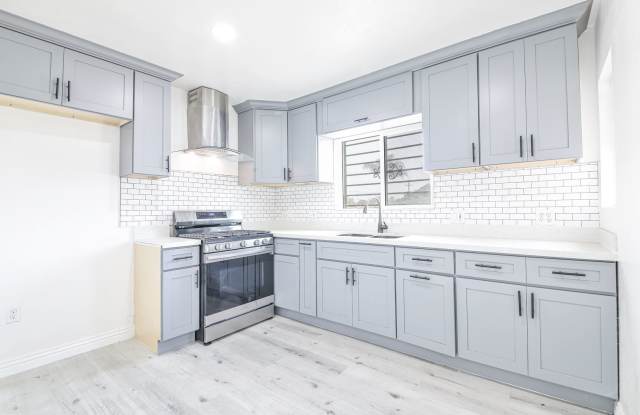 Photo of 248 E Norton St