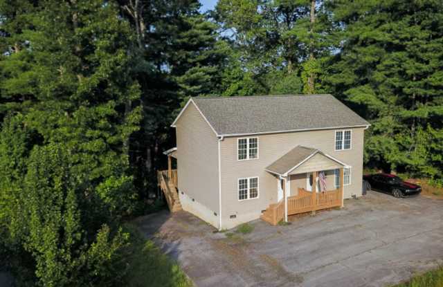 Photo of 97 Taylor Rae