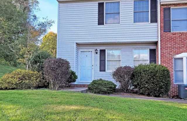 941 Maiden Street, #6