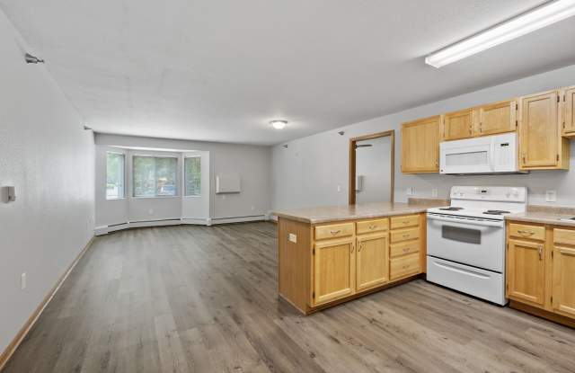 Photo of Creekside Commons Apartments