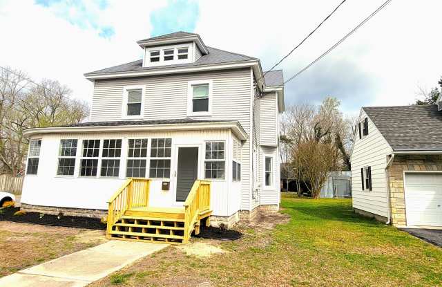 601 East Grove Street - A