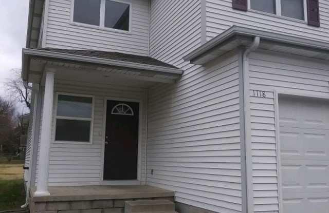 Ready NOW! 3 bedroom 1.5 bathroom.