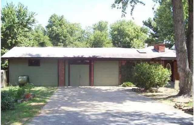 2328 W Berry St.
