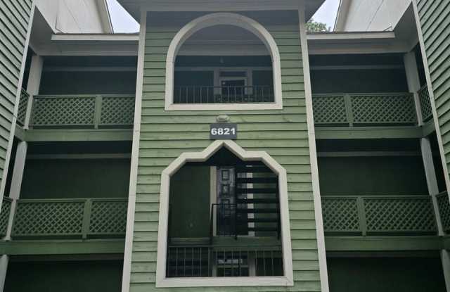 6821-9 Willowbrook ~ Stewarts Creek