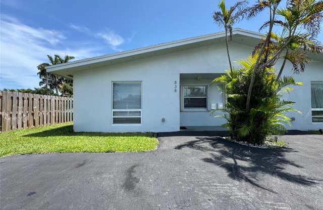 838 SW 14TH Street