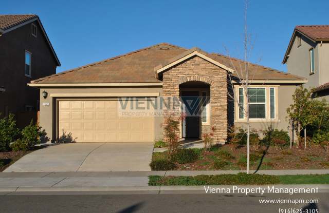 3049 Quincy Ave