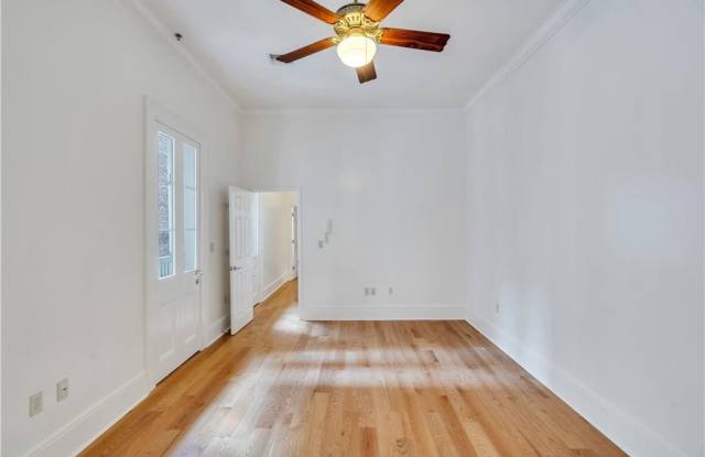 229 DAUPHINE Street A