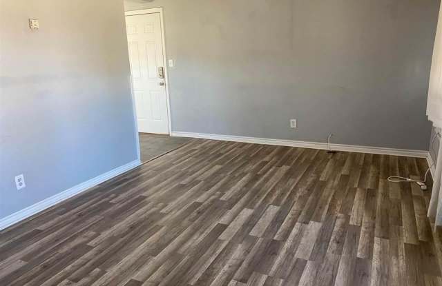 2909 CUNNINGHAM DRIVE