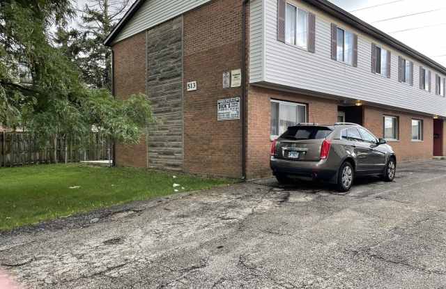 506 W Bellarmine Drive