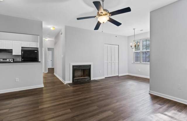 606 Moonglow Road - 201