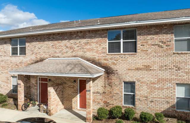 Niceville Townhouse in PRIME location!! - 718 Palm Boulevard North, Okaloosa County, FL 32578