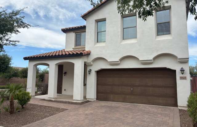 Special **BEAUTIFUL 3 BEDROOM/3 BATHROOM HOME LOCATED IN EASTMARK (ELLSWORTH & RAY)**