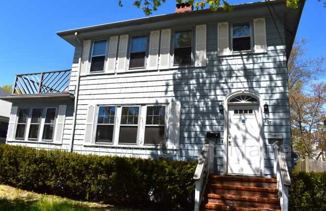 137 Dartmouth St