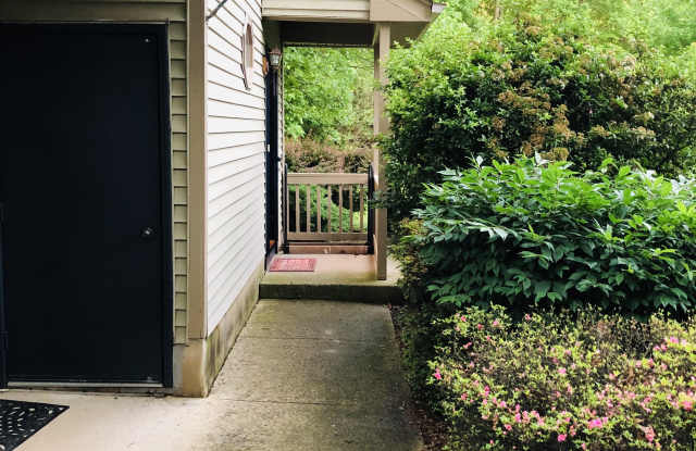 6122 Cedar Court
