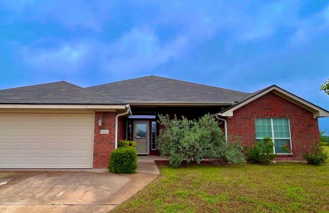 Available for immediate move in! Fall in love on Venetian! - 5807 Venetian Court, Killeen, TX 76549