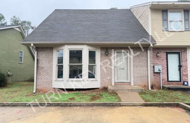 Photo of Townhome for Rent in Grayson Valley