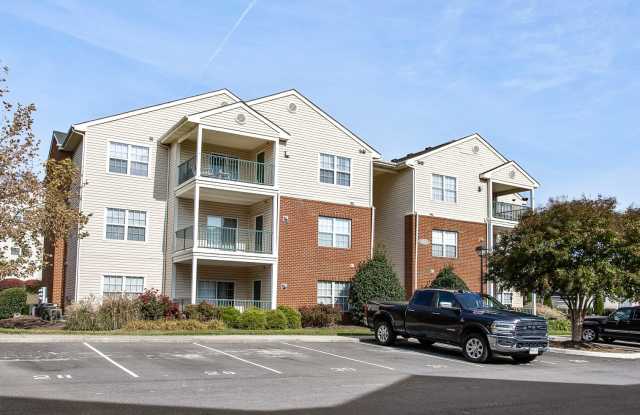 Spacious  Bright Condos Located in Glen Allen!