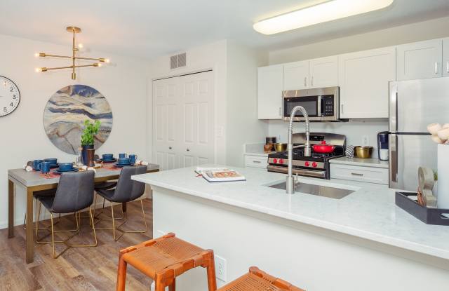 Residences at Tewksbury Commons