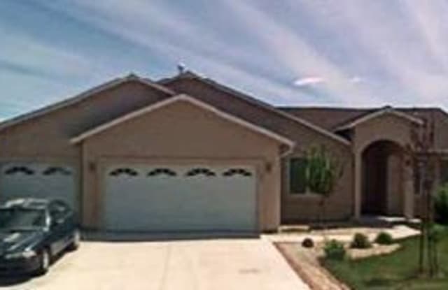 108 Desert Lakes Drive - 108 Desert Lakes Drive, Fernley, NV 89408