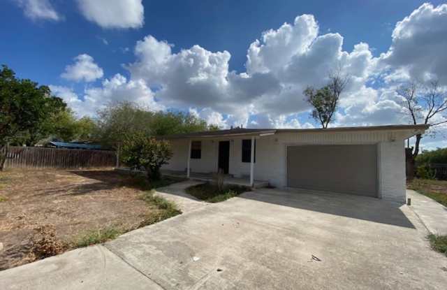 2411 Tulipana Ave - 2411 Tulipana Avenue, Villa Verde, TX 78596