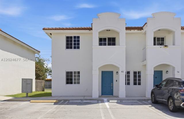 82 SW 3rd Ct