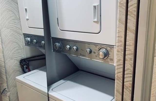 3305 Aruba Way unit: G2