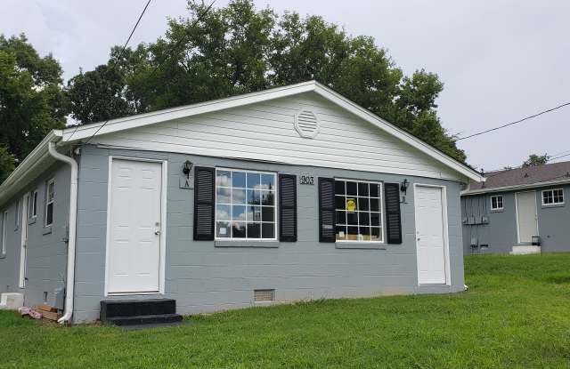 Photo of 903 Douglas Dr