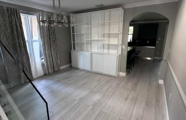 16979 Southwest 90th Terrace