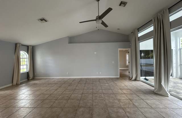 1321 Southwest 25th Street