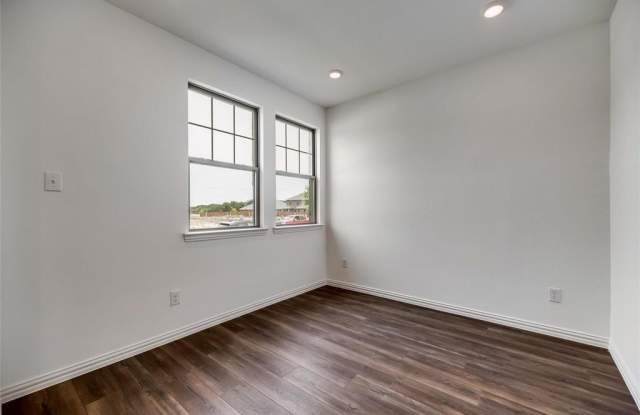 2209 Grassland Avenue