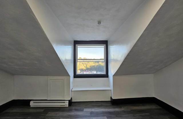 Photo of Beautiful 4 Bed, 1 Bath Home for Rent- Spacious, Modern, and Move in Ready!