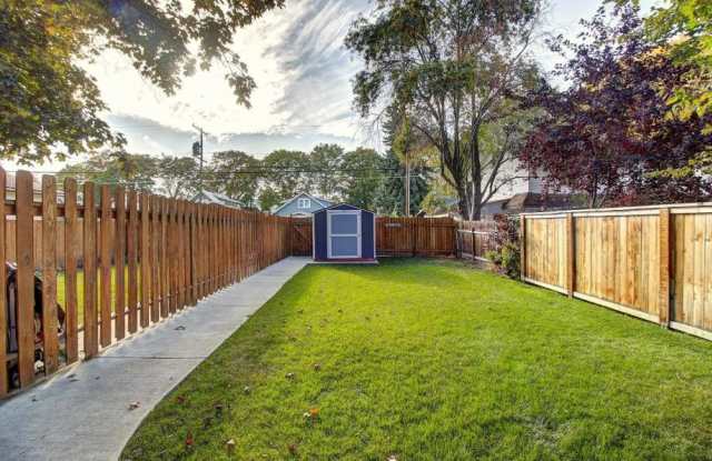 1012 2nd Avenue East