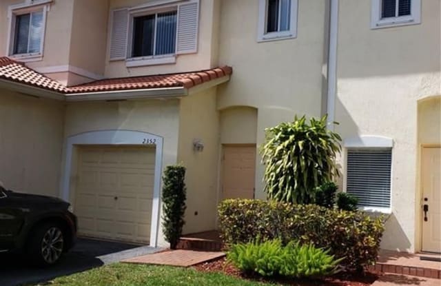 2352 Coral Springs Dr - 2352 Coral Springs Drive, Coral Springs, FL 33065